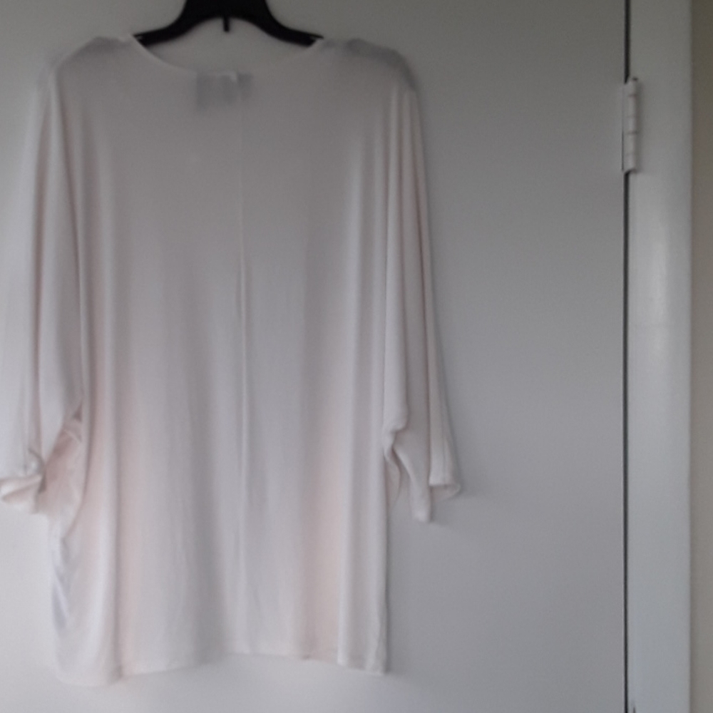 Chicos Top - Picture 2 of 2